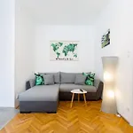 Rumbach 22 Center With Ac *
